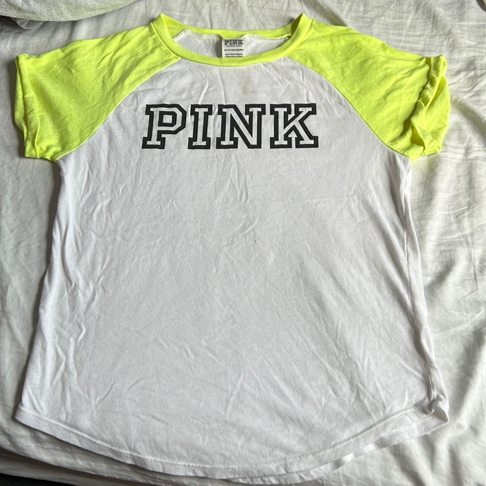 PINK Victoria’s Secret t-shirt XS